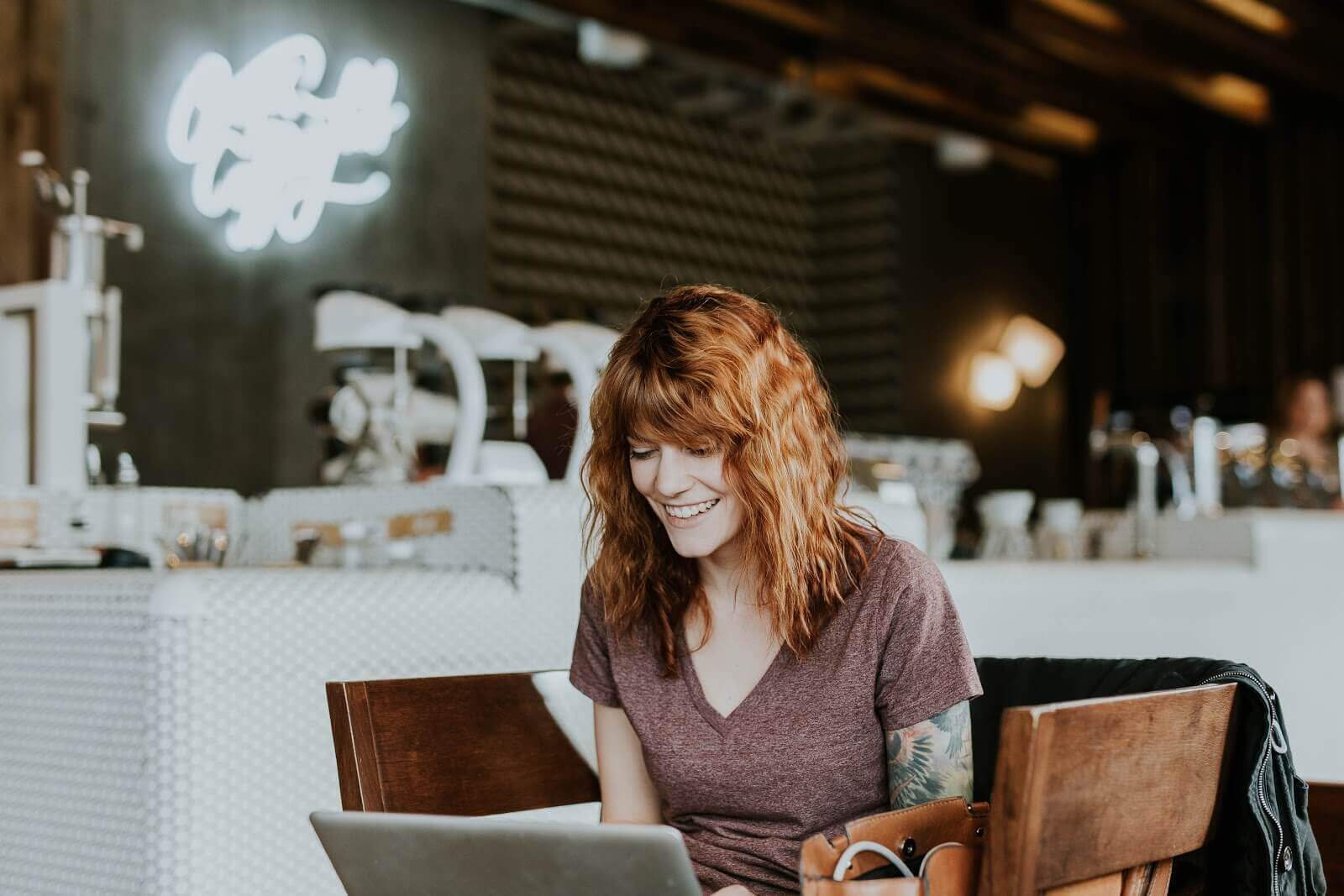 girl on laptop